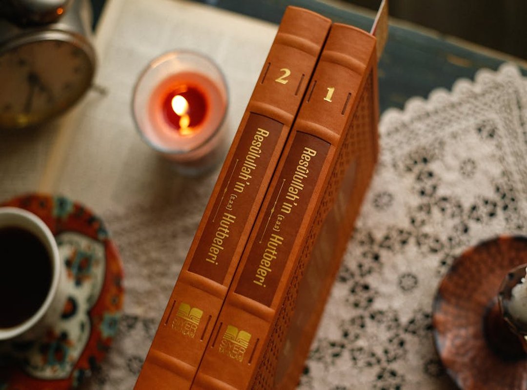 Flight Booking Hacks and Comfort Tips